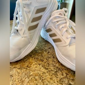 Adidas 👟 Cloudfoam Galaxy 5 Running Shoes